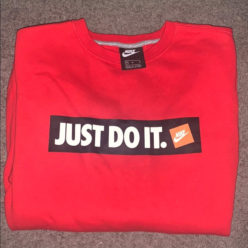 Nike sweatshirt